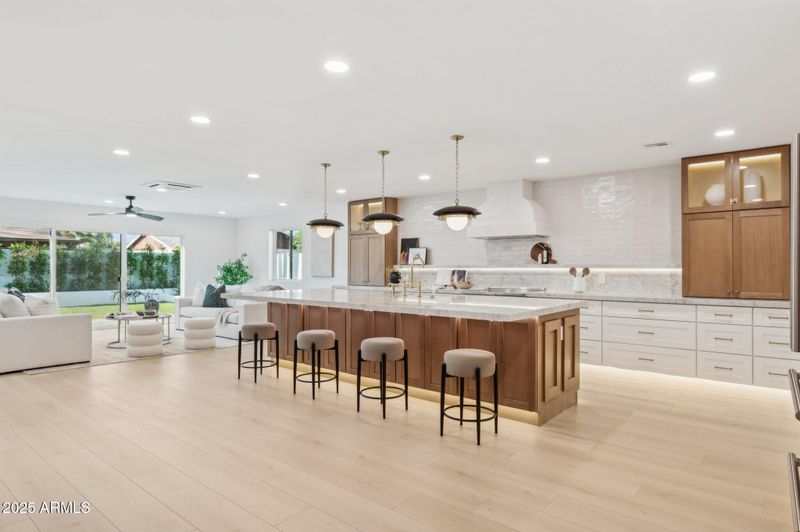 4944 E Windrose Dr, Scottsdale, AZ 85254
