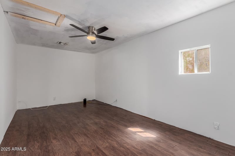 4944 Sierra Vista Dr, Glendale, AZ 85301