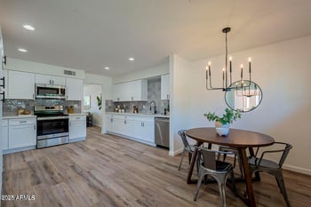 4946 Lake Point Cir, Phoenix, AZ 85044