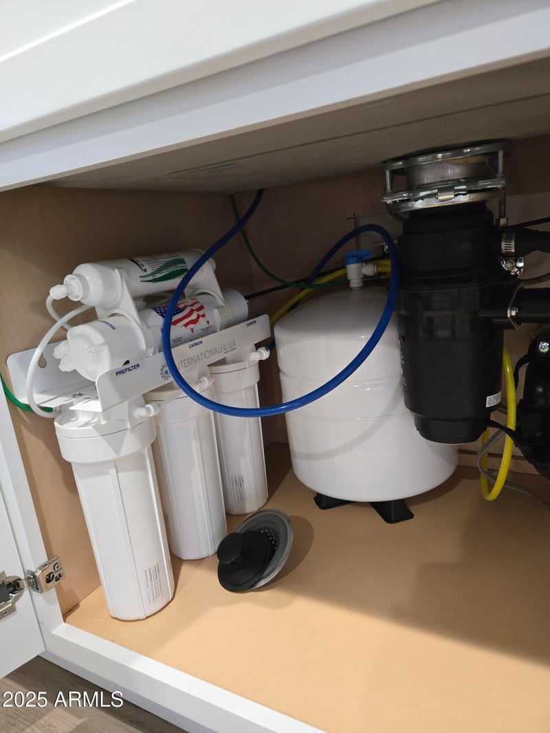 4946 Lake Point Cir, Phoenix, AZ 85044