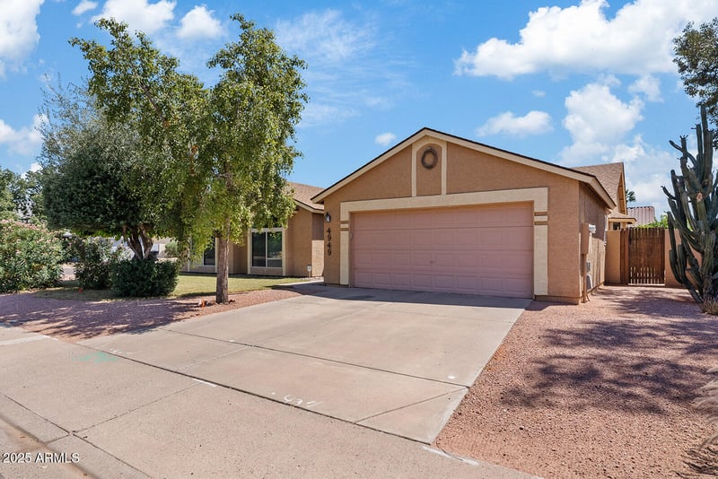 4949 Gary St, Mesa, AZ 85205
