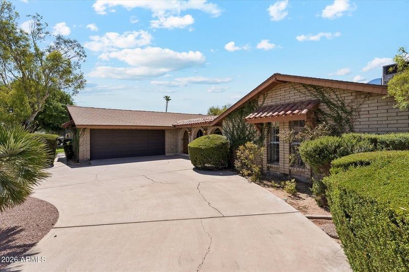 495 W Kent Dr, Chandler, AZ 85225