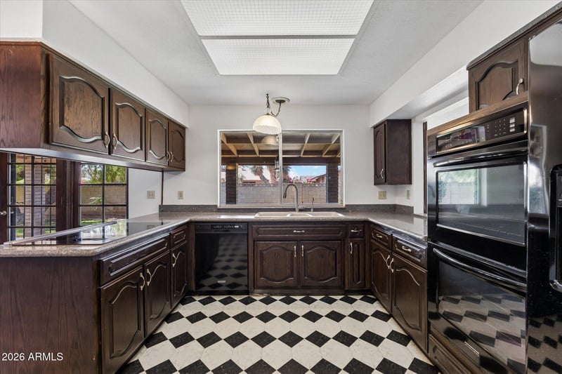 495 W Kent Dr, Chandler, AZ 85225