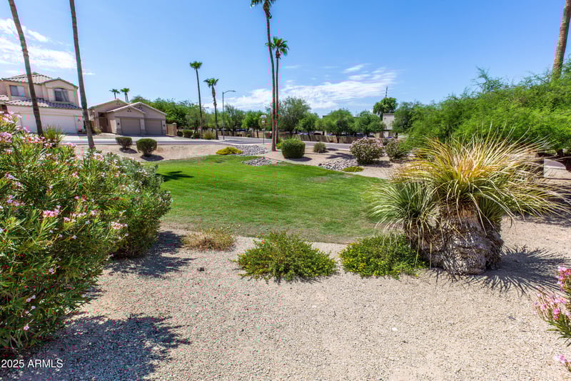 4954 Jeremy Dr, Glendale, AZ 85308