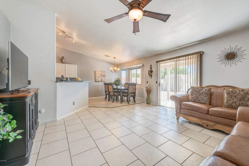 4955 W Brown St, Glendale, AZ 85302