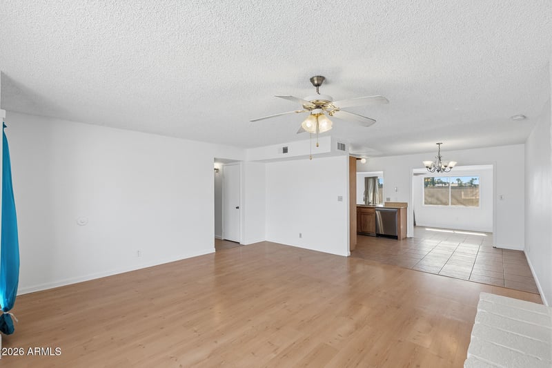 4955 W Golden Ln, Glendale, AZ 85302