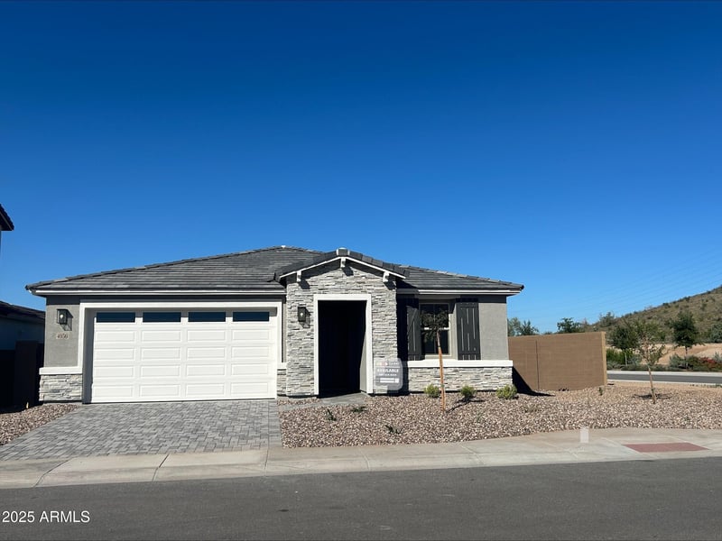4956 Chuck Box Rd, Laveen, AZ 85339