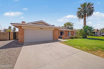 4961 El Caminito Dr, Glendale, AZ 85302
