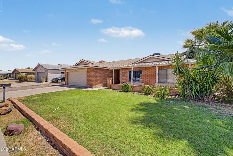 4961 W El Caminito Dr, Glendale, AZ 85302
