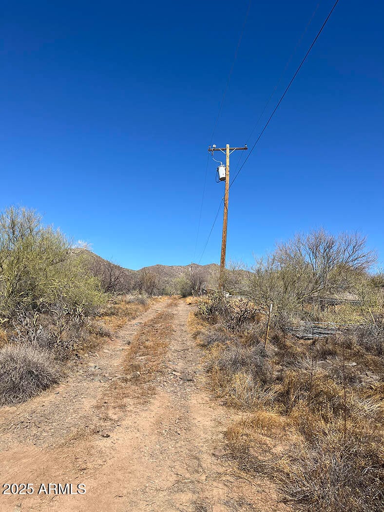 49625 15th Ave, New River, AZ 85087