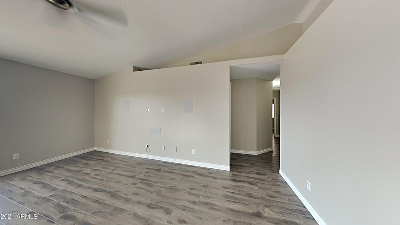 4963 E Whitehall Dr, San Tan Valley, AZ 85140