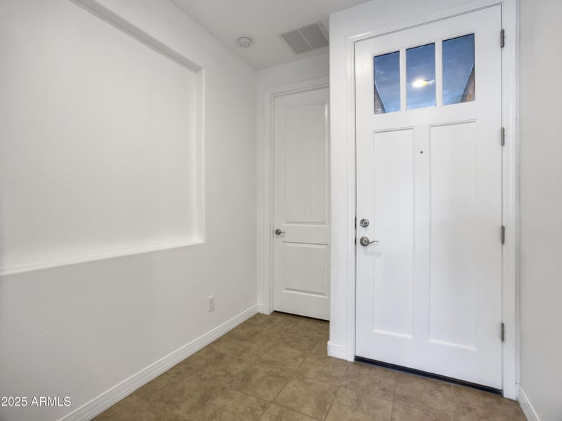 4963 Girard St, Gilbert, AZ 85298