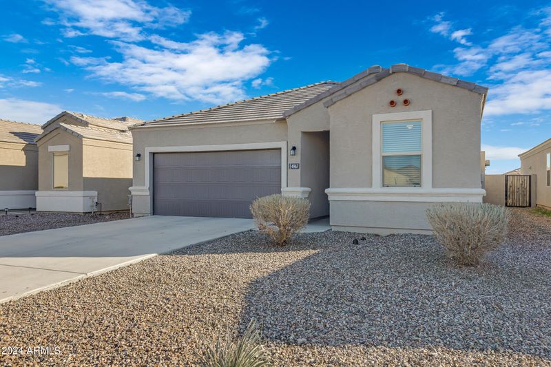 4967 E Living Stone Way, San Tan Valley, AZ 85143