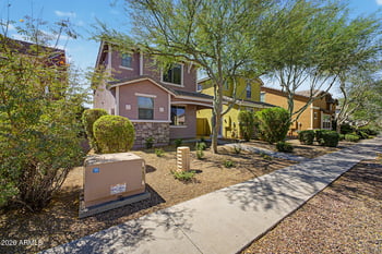 4967 Escuda Dr, Glendale, AZ 85308