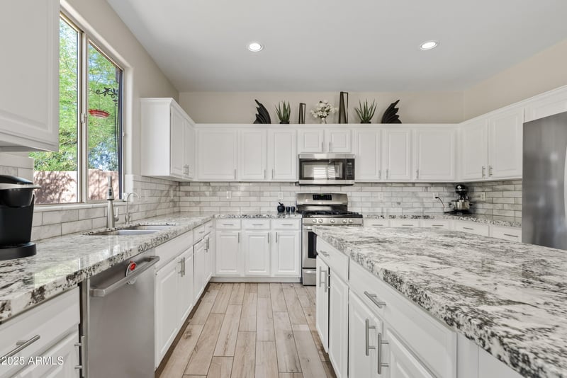 4976 Thunderbird Dr, Chandler, AZ 85249
