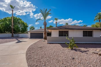 498 Villa Nueva Dr, Litchfield Park, AZ 85340