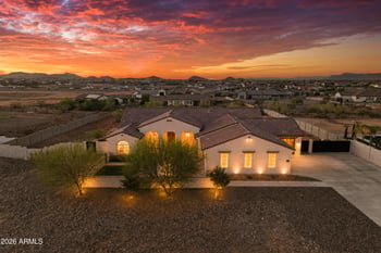 498 Chase St, San Tan Valley, AZ 85143