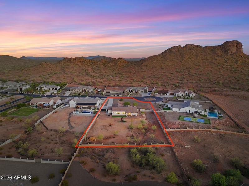 498 W Chase St, San Tan Valley, AZ 85143