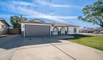 4981 Michelle Dr, Glendale, AZ 85308