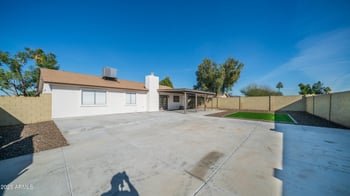 4981 Michelle Dr, Glendale, AZ 85308