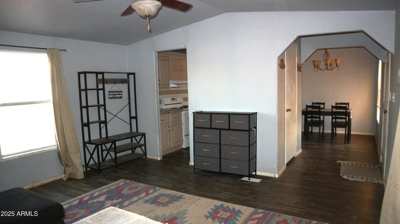 49815 Eagle View Dr, Aguila, AZ 85320