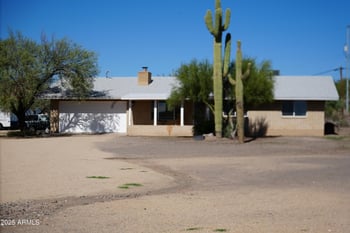 49821 27th Ave, New River, AZ 85087