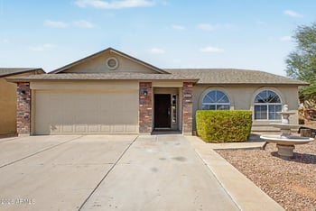 4986 E Magnus Dr, San Tan Valley, AZ 85140