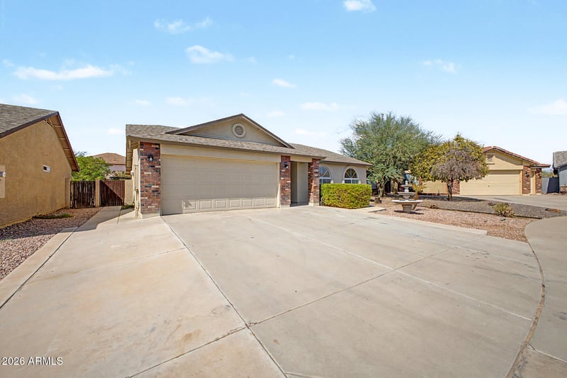 4986 E Magnus Dr, San Tan Valley, AZ 85140