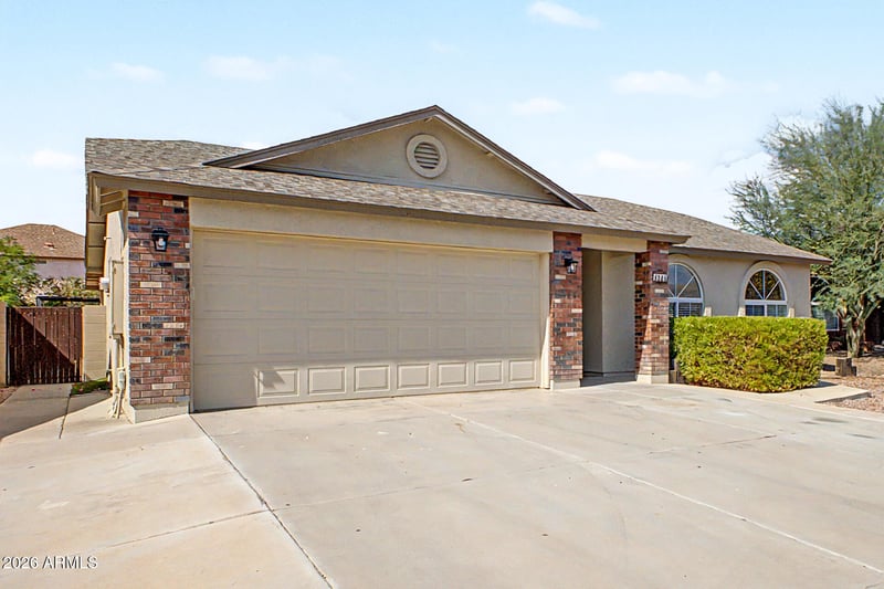 4986 E Magnus Dr, San Tan Valley, AZ 85140