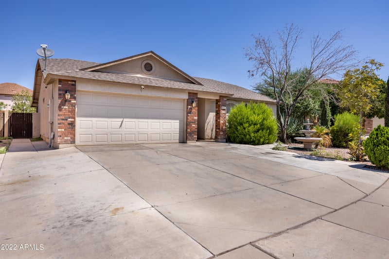 4986 Magnus Dr, San Tan Valley, AZ 85140