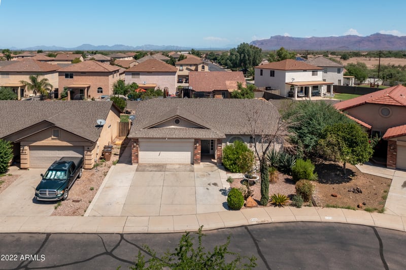 4986 Magnus Dr, San Tan Valley, AZ 85140