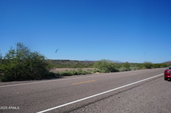 49911 27th Ave, New River, AZ 85087