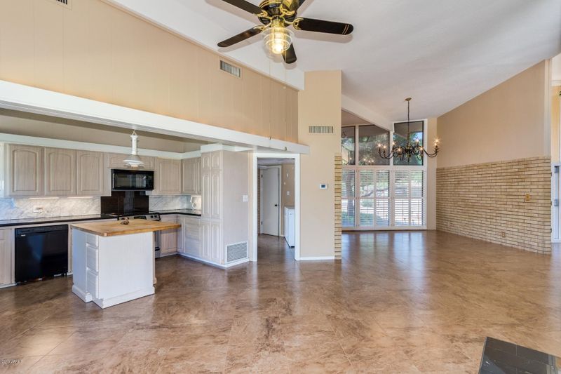 50 W Boca Raton Rd, Phoenix, AZ 85023