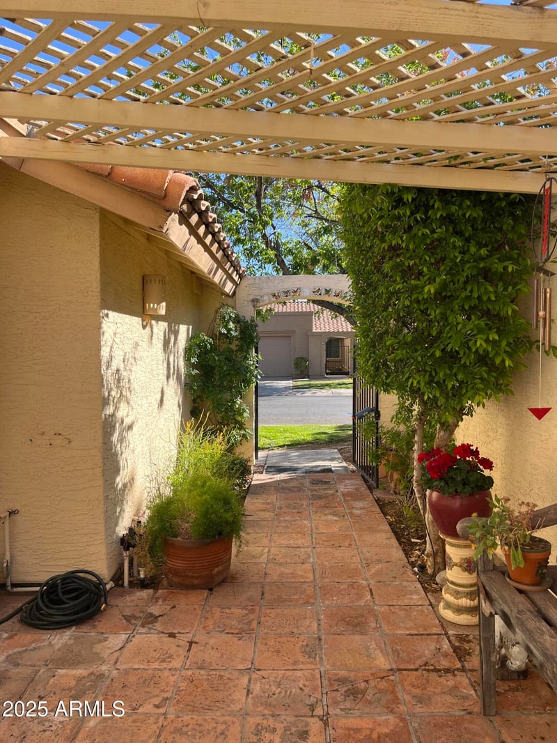 50 W Calle De Arcos --, Tempe, AZ 85284