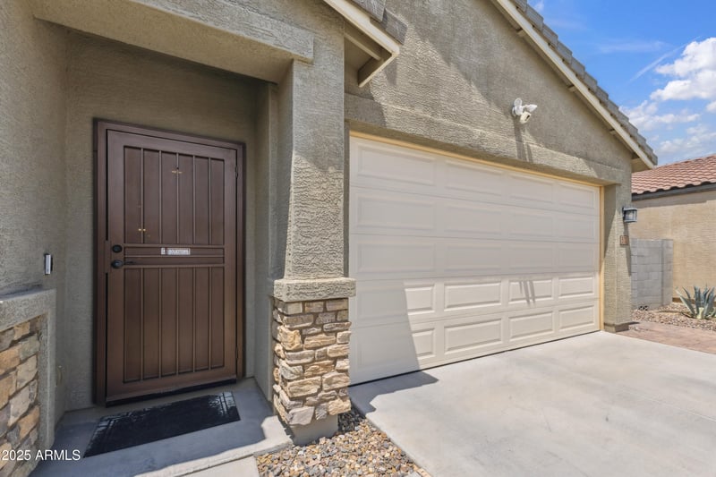 500 Nikita Dr, San Tan Valley, AZ 85140