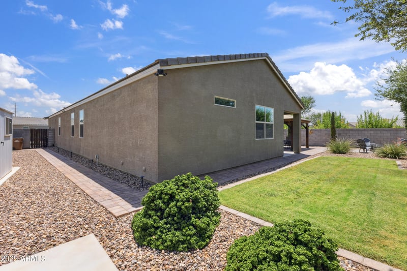 500 Nikita Dr, San Tan Valley, AZ 85140
