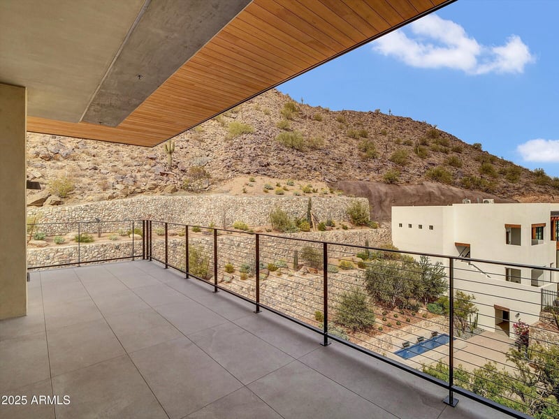 5000 Camelback Ridge Dr #409, Scottsdale, AZ 85251