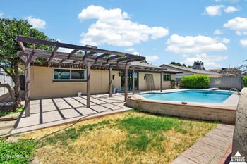 5001 Frier Dr, Glendale, AZ 85301