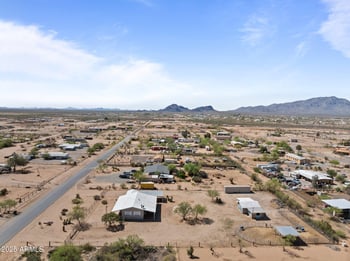 50017 Eagle View Dr, Aguila, AZ 85320