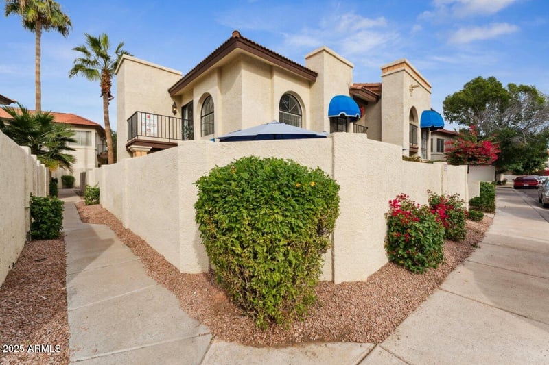 5002 Siesta Dr #2, Phoenix, AZ 85044