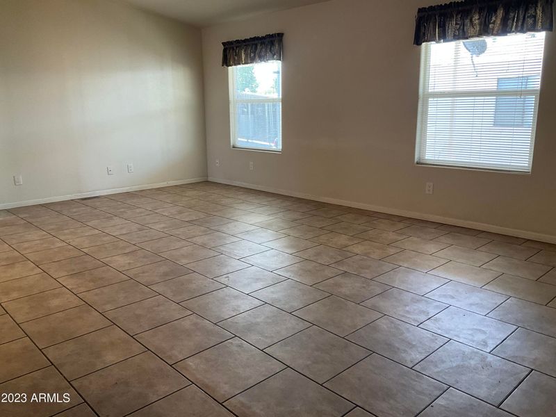 5002 W Bethany Home Rd #33, Glendale, AZ 85301