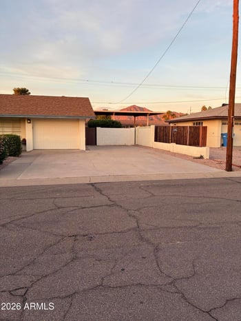 5002 Windsor Ave, Phoenix, AZ 85008