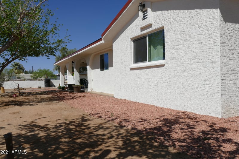 50027 N Eagle St, Aguila, AZ 85320