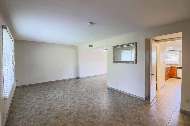 5003 S Willow Dr, Tempe, AZ 85282