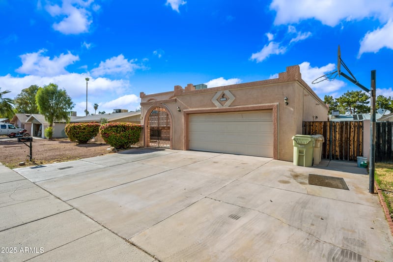 5004 Kaler Dr, Glendale, AZ 85301