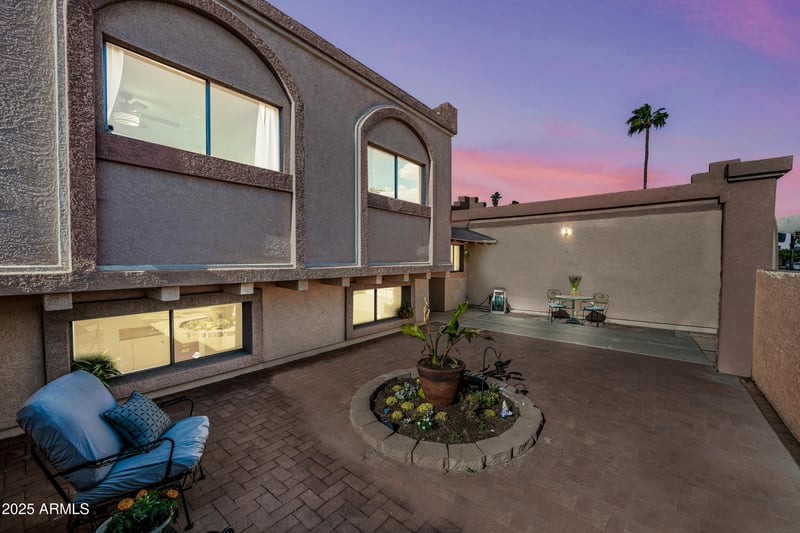 5004 W Kaler Dr, Glendale, AZ 85301