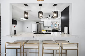5004 W Kaler Dr, Glendale, AZ 85301