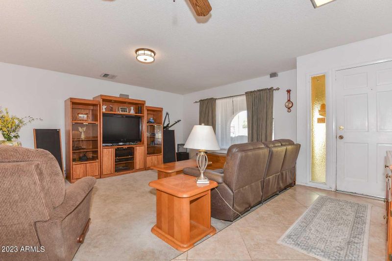 5005 W Onyx Ave, Glendale, AZ 85302