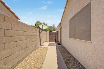 5007 W Davis Rd, Glendale, AZ 85306
