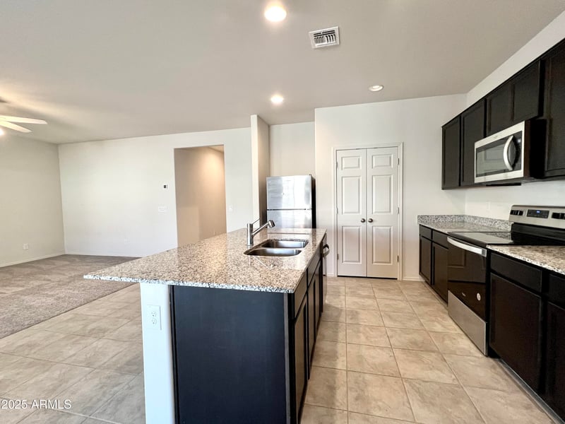 5008 112th Ave, Tolleson, AZ 85353